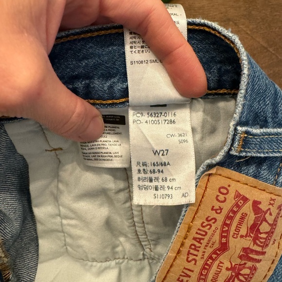 Levi’s 501 High Waisted Denim Shorts - Picture 3 of 5